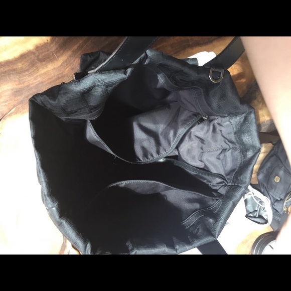 ⭐️ 🌴Chanel New Travel Line Tote - Picture 7 of 8